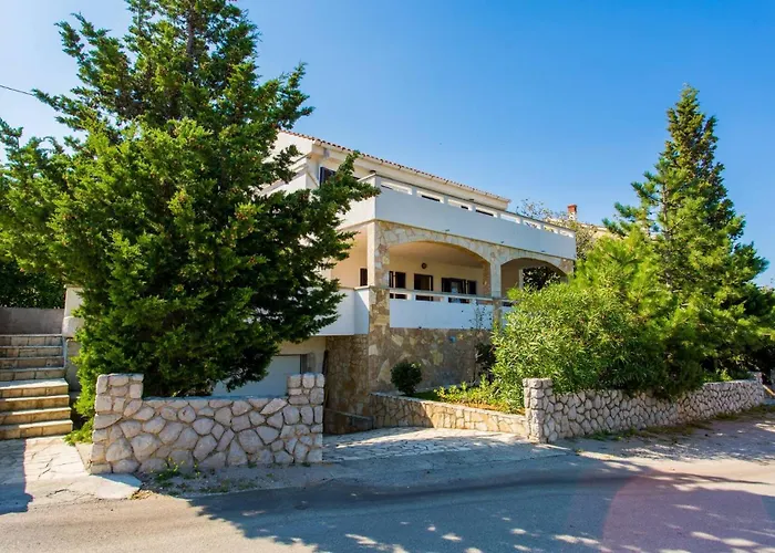 Gostinjska kuća Zeljko B Silo (Krk)