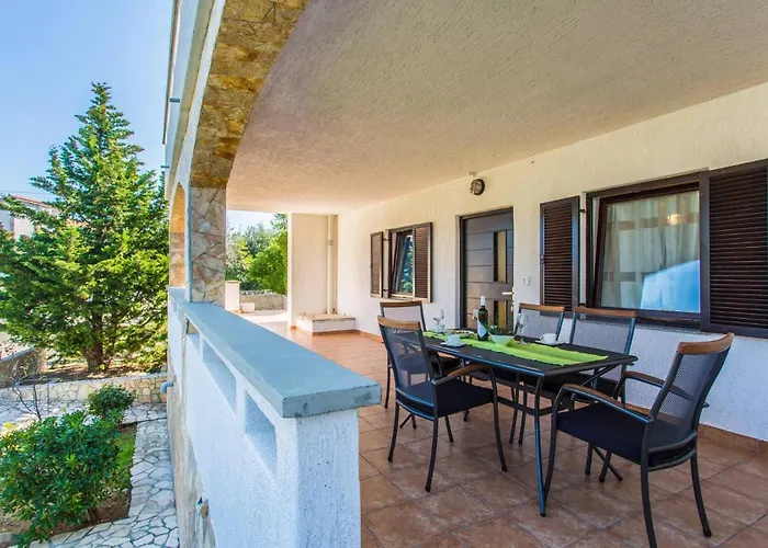 Zeljko B 3* Silo (Krk)