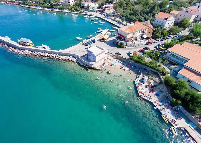 Gostinjska kuća Zeljko B 3*